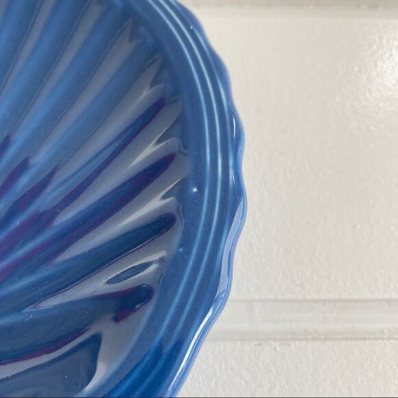 Fiesta Homer Laughlin Shell Plate Set Turquoise, White, and Lapis - Picture 9 of 14